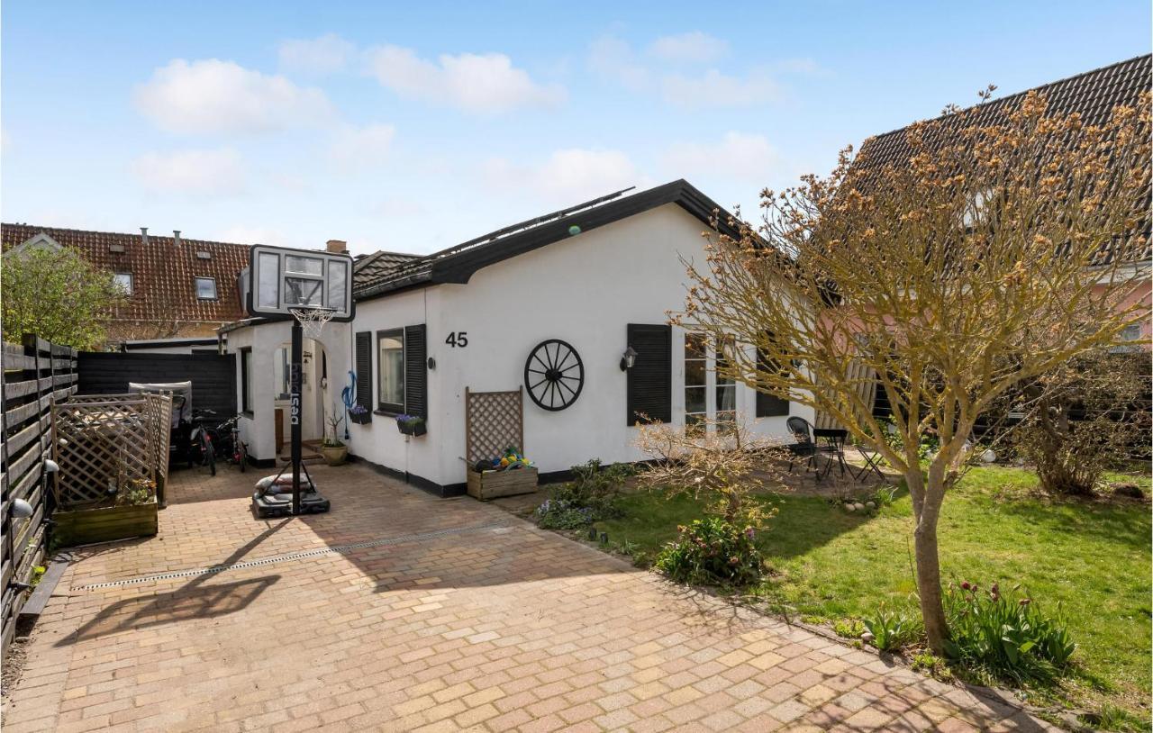 Holiday home Gorgeous In S With Kitchen Copenhagen